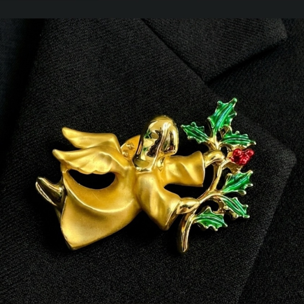Giusti Signed Gold Angel Crystal Holly Christmas Brooch Pin 2” Festive Gift Idea